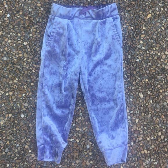 Velvet feel Jogger Pants - Picture 2 of 3